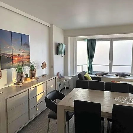 Novo Panoramic Sea View Apart-hotel De Panne