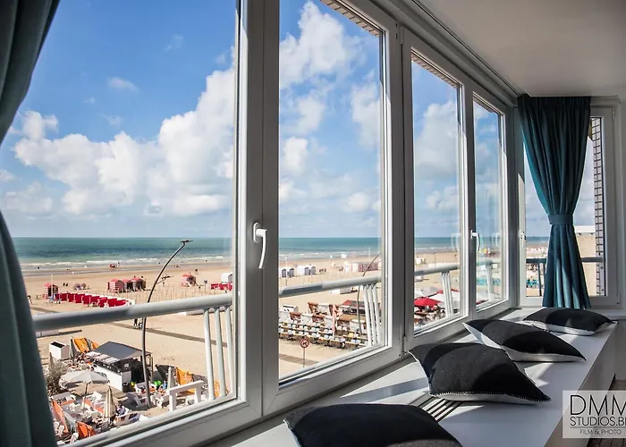 Novo Panoramic Sea View Aparthotel